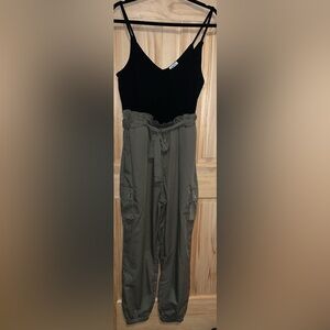 Rue 21 Black And Green Spaghetti Strap One Piece With Belt NWOT Size Large